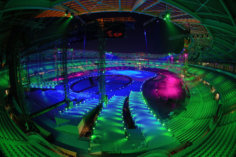 Cerimonia di apertura e chiusura - Olimpiadi invernali Torino 2006. Prove luci nello stadio Olimpico di Torino.